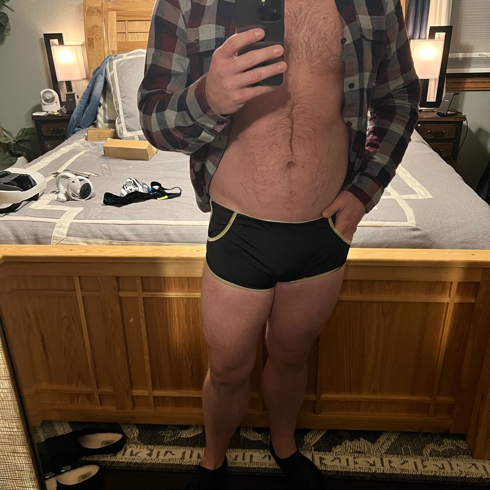 Croota Short athletic trunks with pockets